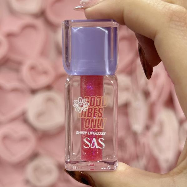 Shiny LipGloss Good vipes Only SAS