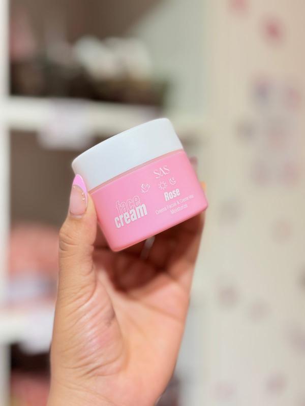 Crema Facial De Rosas Sas